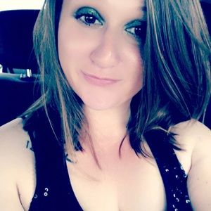 Meet your Posher, Leah